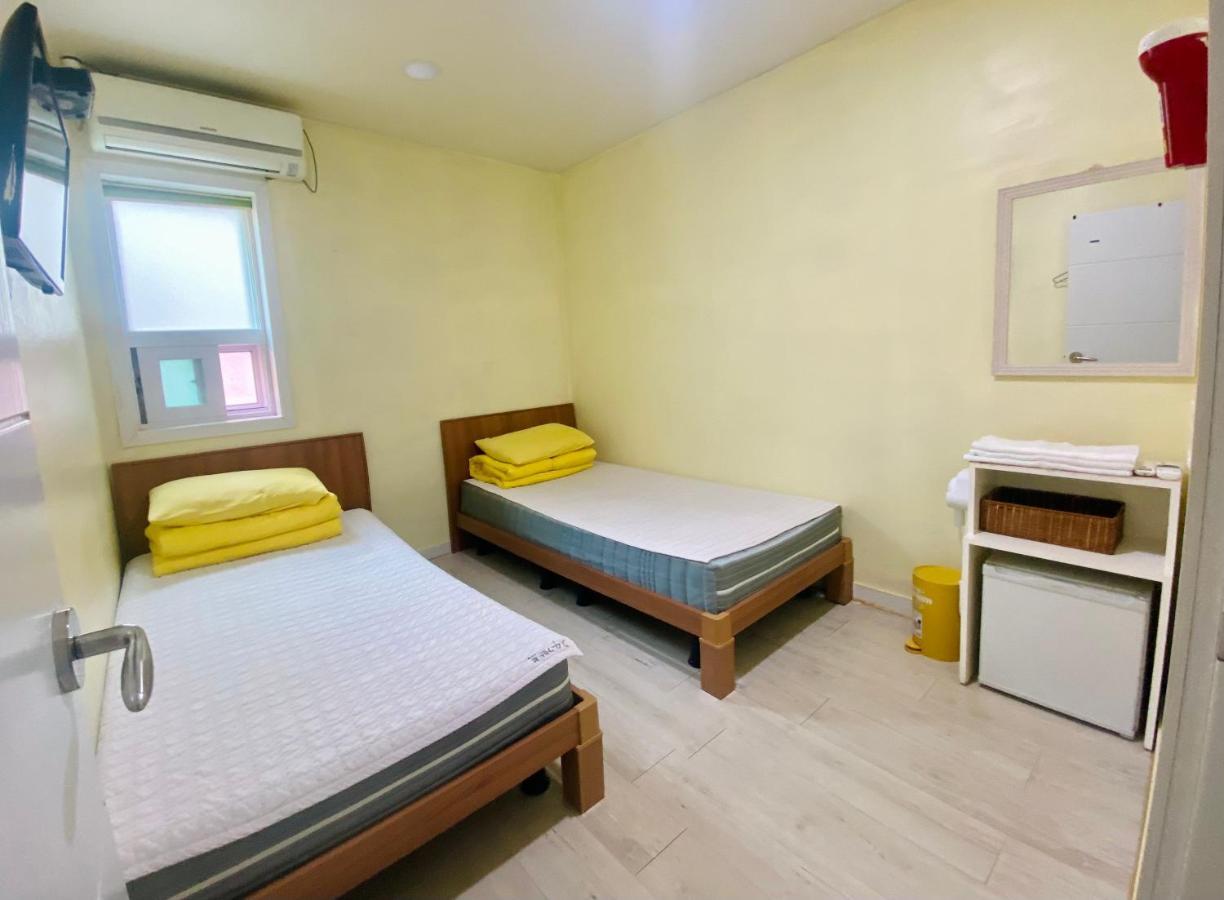 24 Guest House Yeosu Zewnętrze zdjęcie