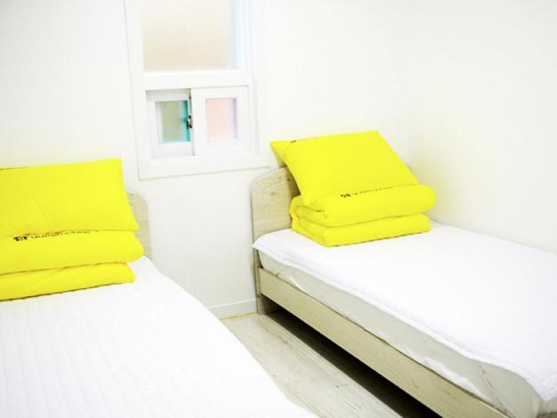 24 Guest House Yeosu Zewnętrze zdjęcie